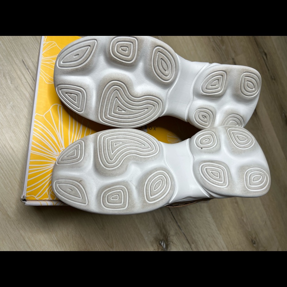 Yellow Box Tan and Black Sneakers with Leopard Print - Picture 7 of 7